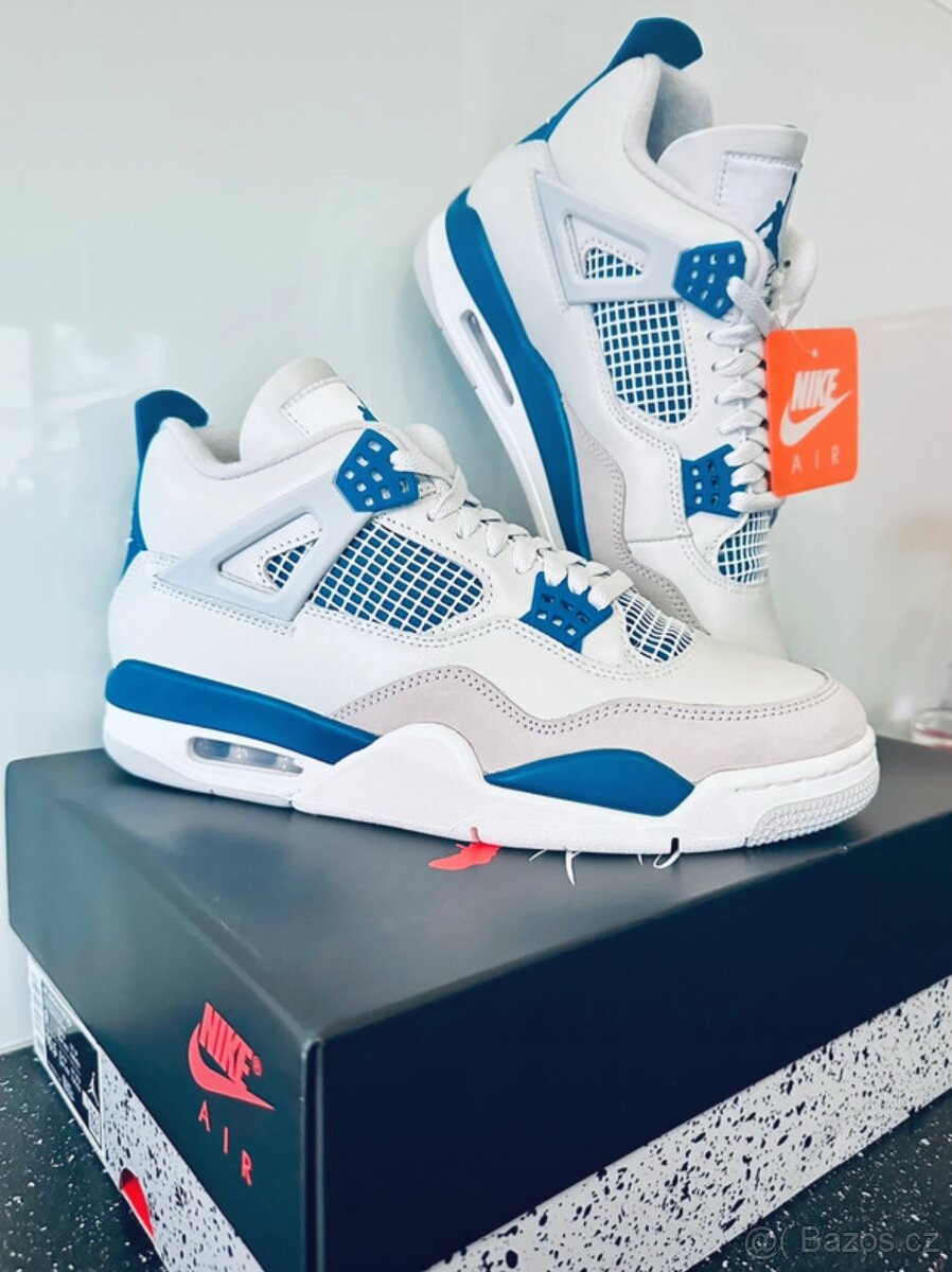 Nike Air Jordan 4 Military Blue