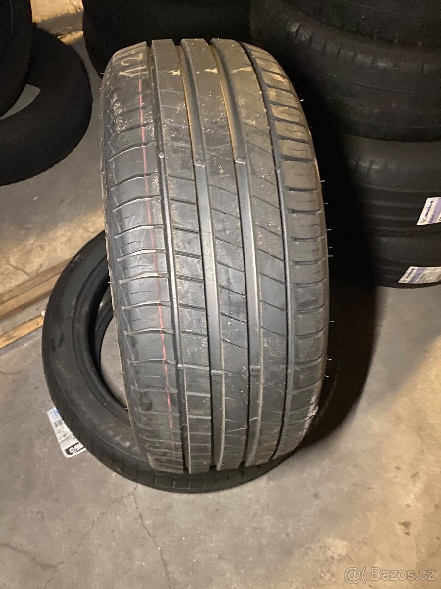 2x nove letni pneu bfgoodrich 215/45 R17