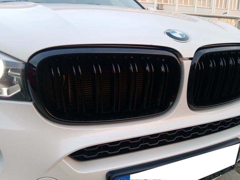 Maska BMW X5 F15, X6 F16-top kvalita,dvojité žebra