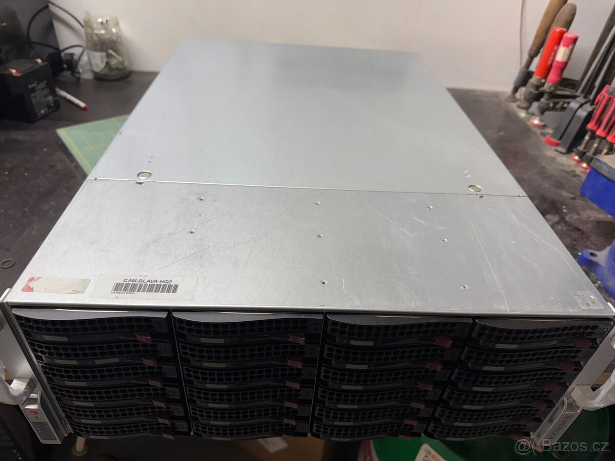 Supermicro 4U 24x 3,5" hot swap