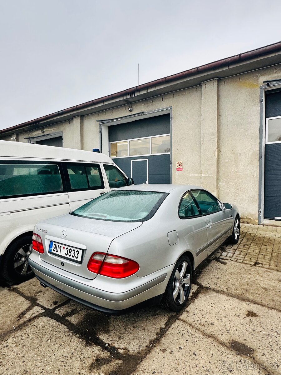 Prodám Mercedes-Benz CLK W208 SPORT