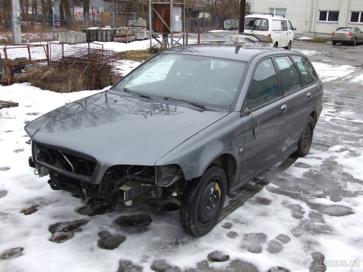 Volvo V40/S40 2001-2004 na díly