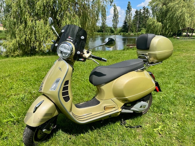 VESPA GTS 125 75TH ANNIVERSARY