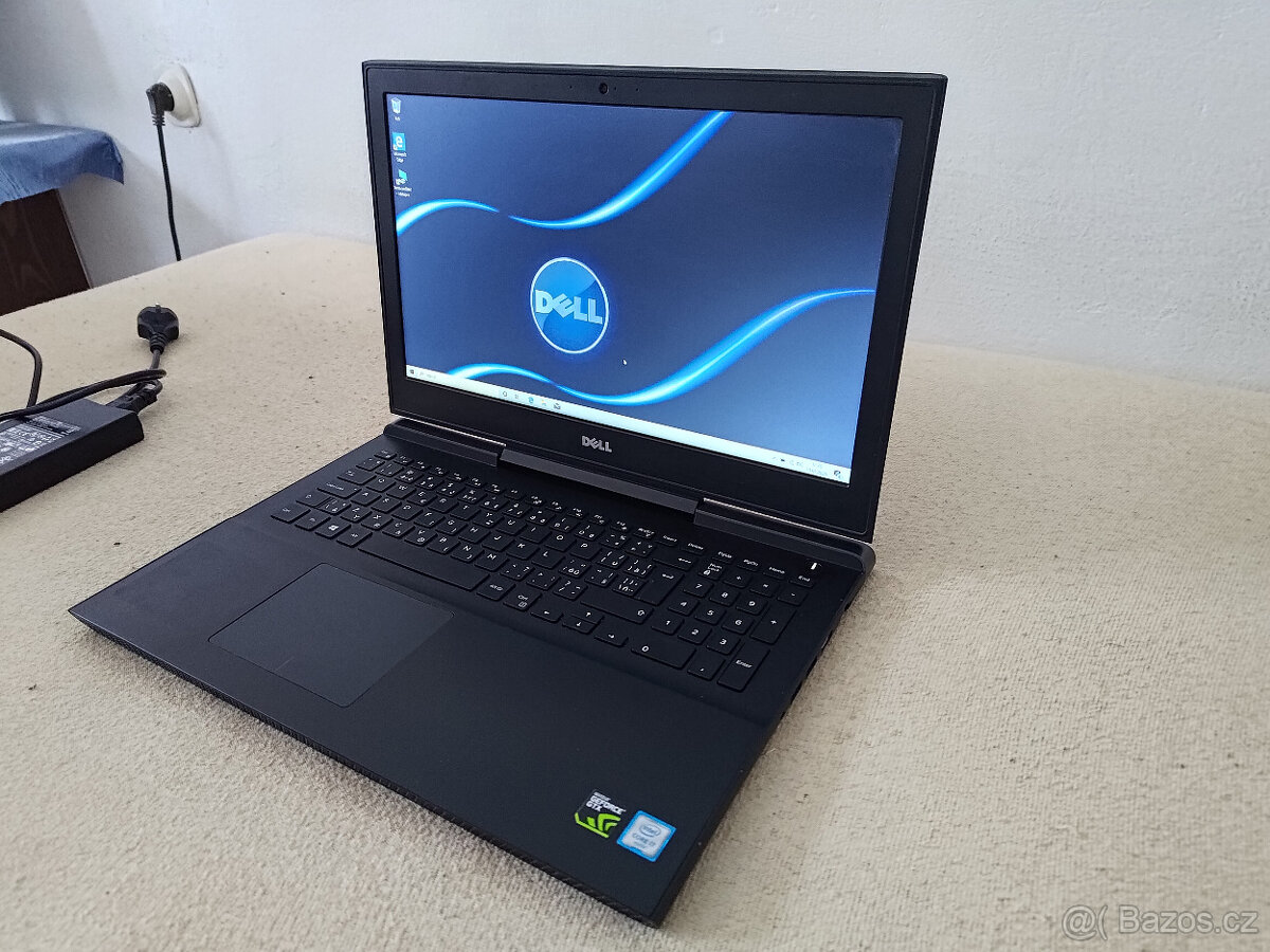 Dell Inspiron 15 Gaming (7566)