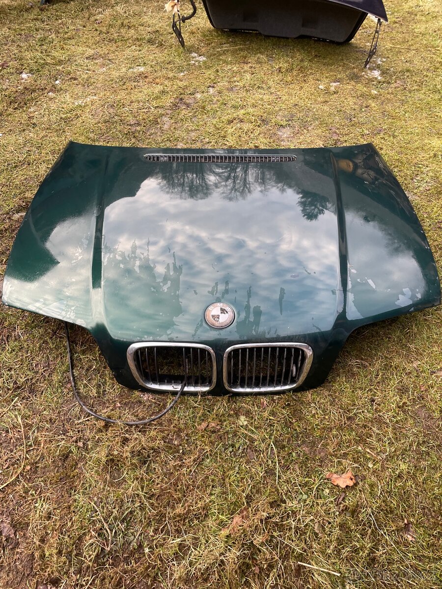 BMW e46 sedan kapotáž