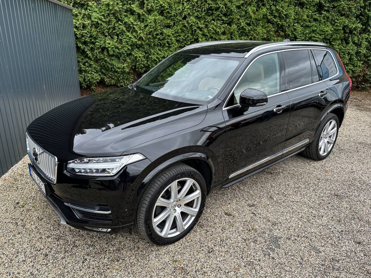 VOLVO XC90 D5 INSCRIPTION PŮVOD ČR MAXIMÁLNÍ VÝBAVA