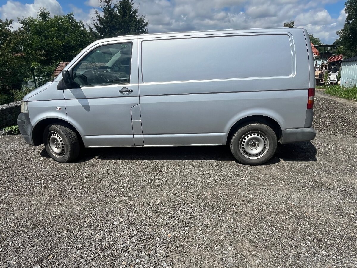 VW Transporter T5 4motion+ uzávěrka, Sortimo regály