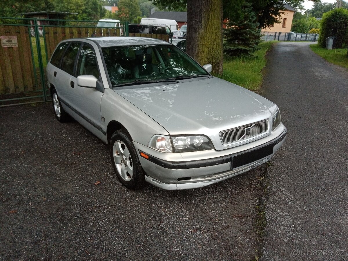 Volvo V40 1,9TD r.1998