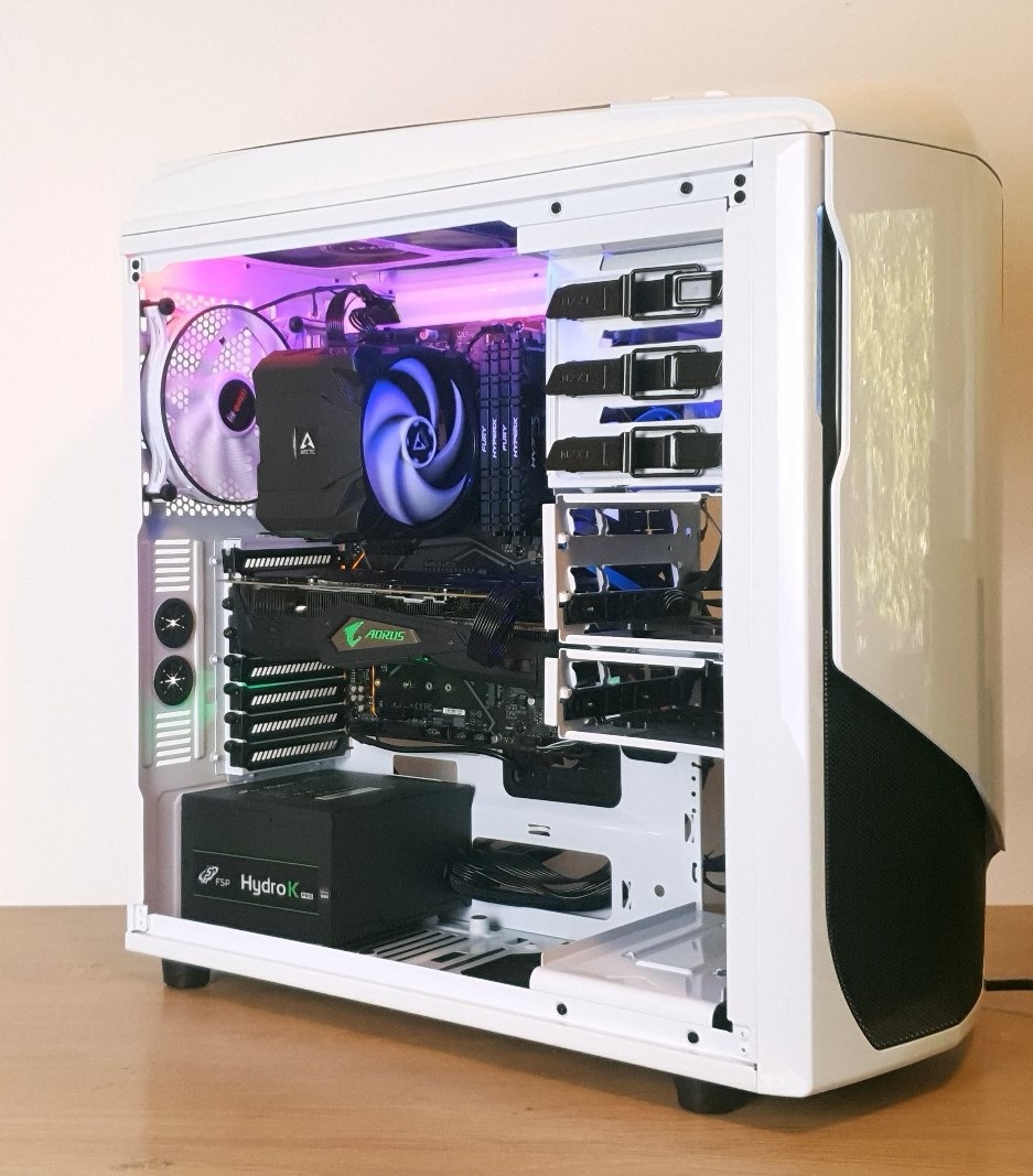 Elegantní Herní PC i5 10.gen, RTX 2070, 32GB