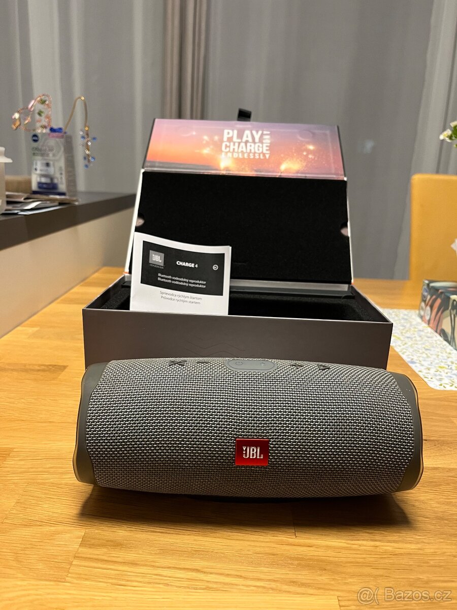 JBL Charge 4