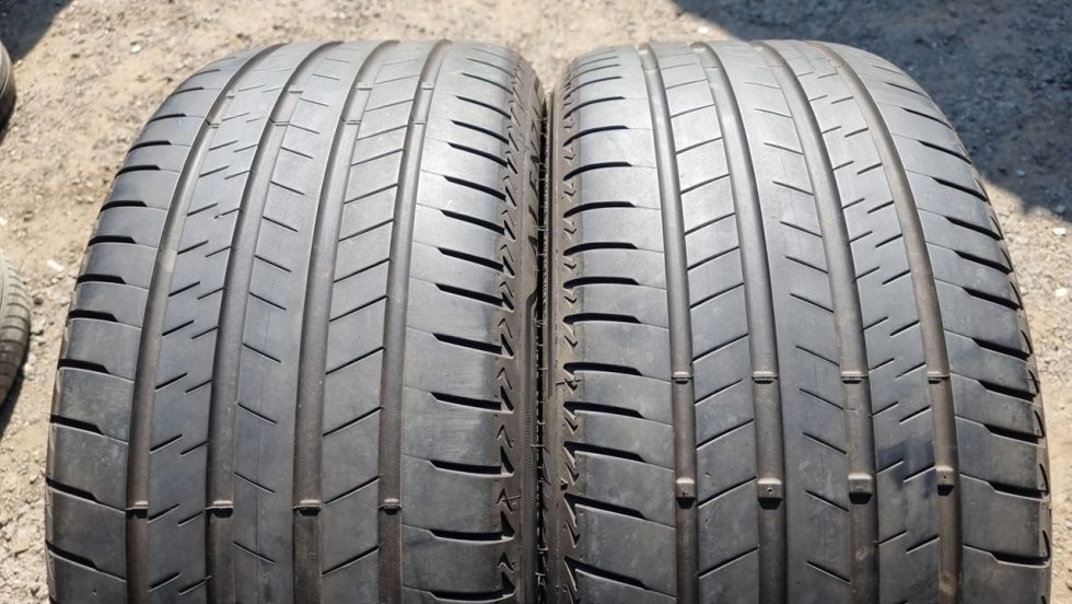 Letní pneu 275/40/20 Bridgestone RFT