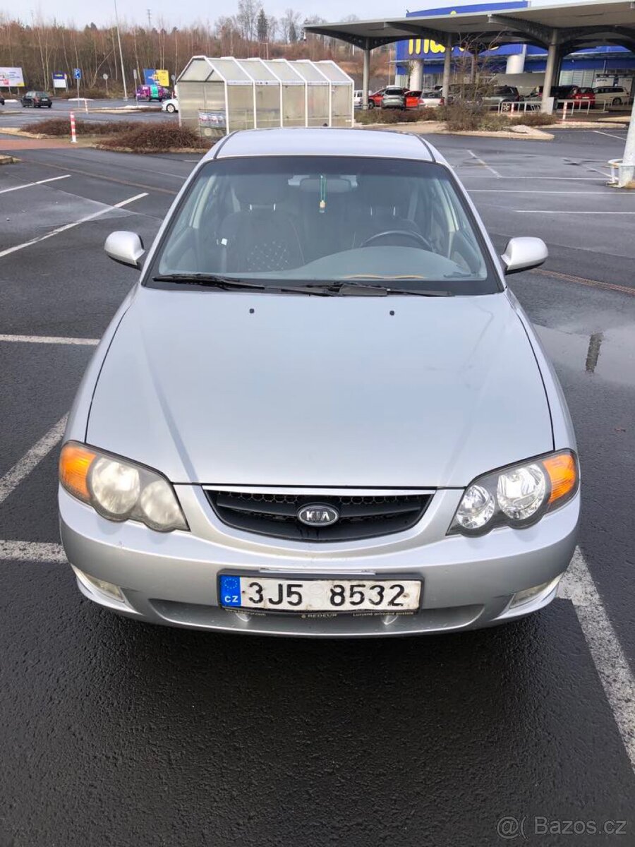 Kia shuma II 1.6 automat