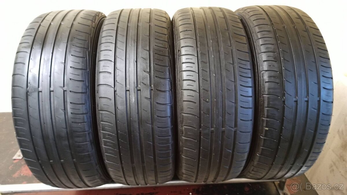 Falken 215/55 R17 94V 3x3,5-4mm; 1x2,5-3,5mm