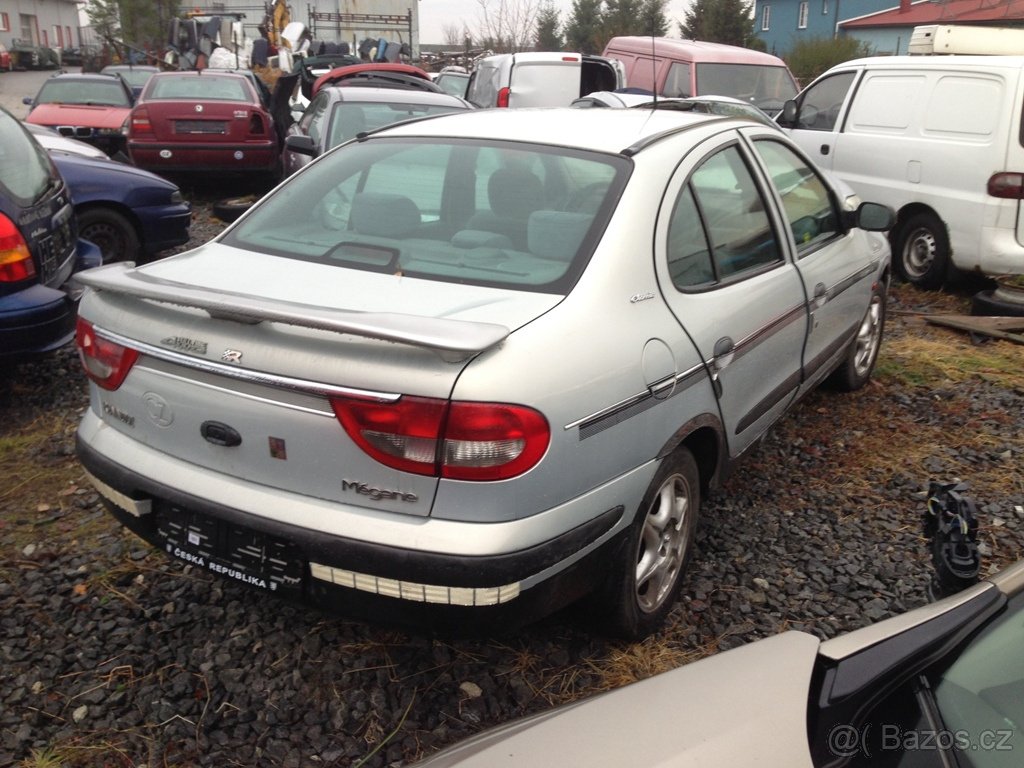 Renault Megane Classic 1,6i 79kW 2000 - díly