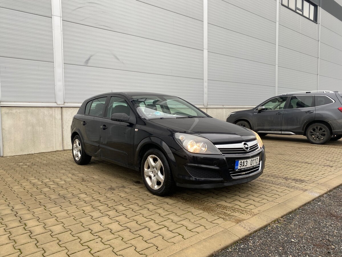 Prodám Opel Astra 1,6 16v automat