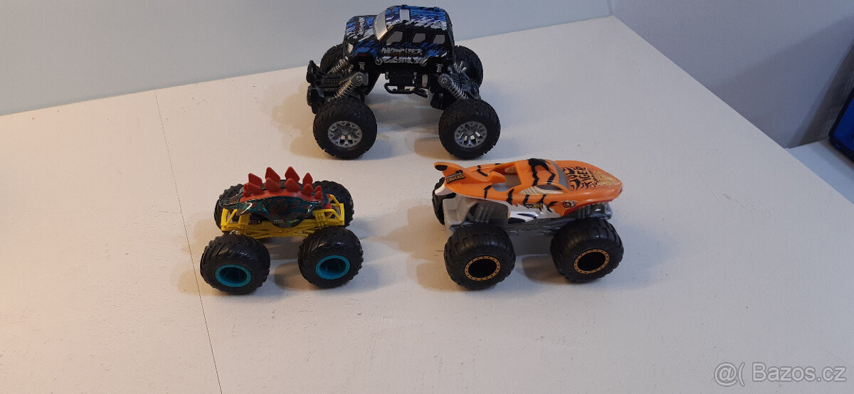 Auta Monster truck a Hot Wheels - 3 kusy