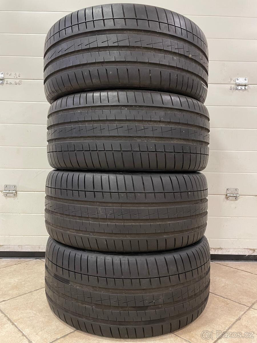 Vredestein Ultrac Vorti+ 255/40 R18 99Y 4Ks letní pneumatiky