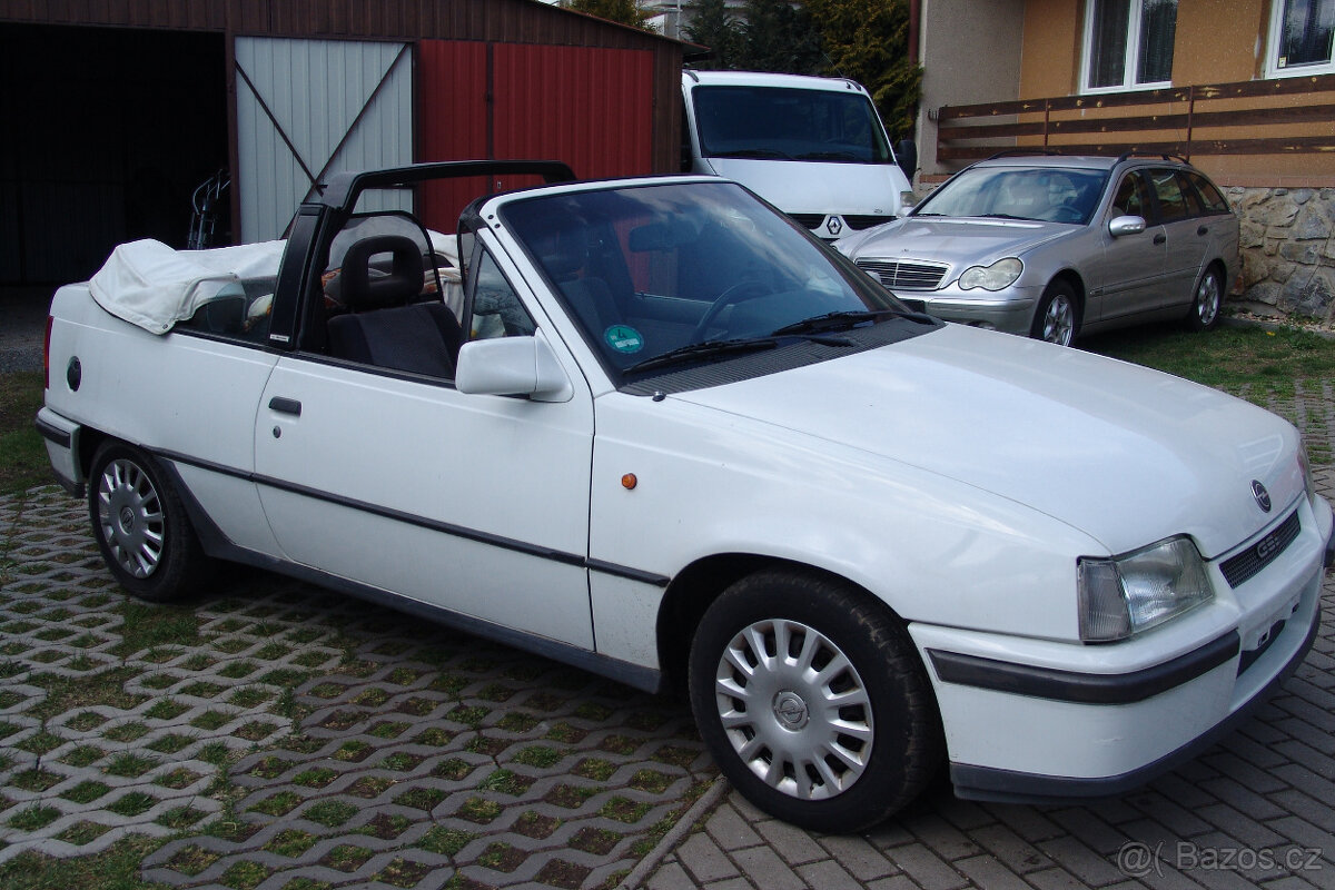 Opel Kadett 1.6 cabrio Bertone
