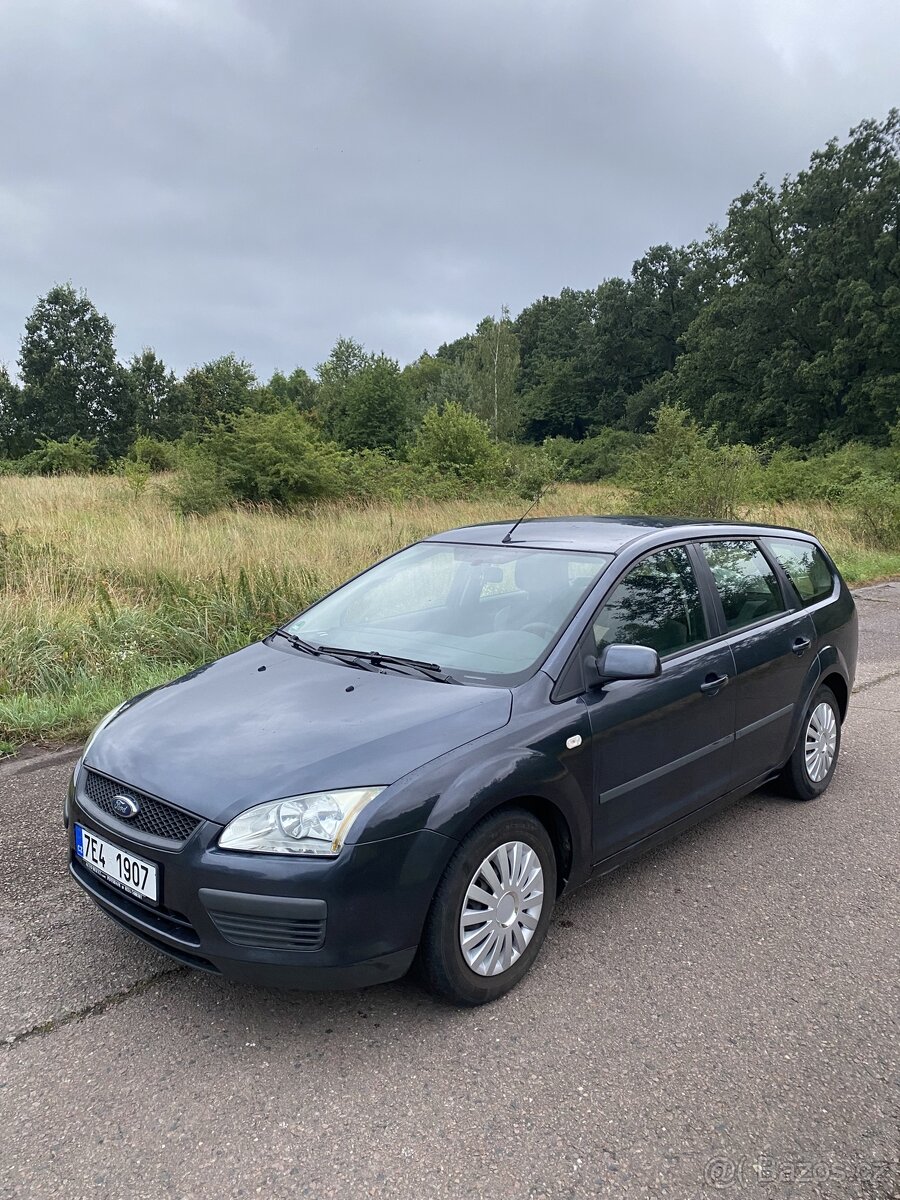 Ford focus II 1.6i 172tkm