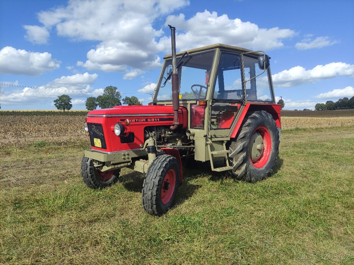 Zetor 6911