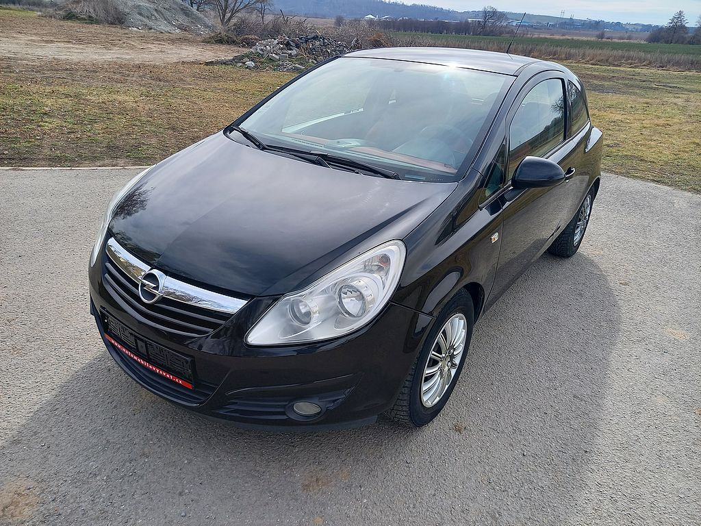 Opel Corsa, 1.2 16V-klima-ČR