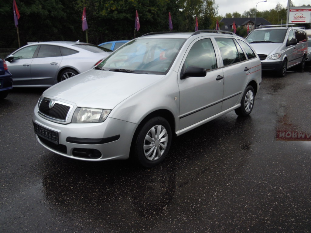 Škoda Fabia combi 1.4i16V 75koní r.v.8/2007