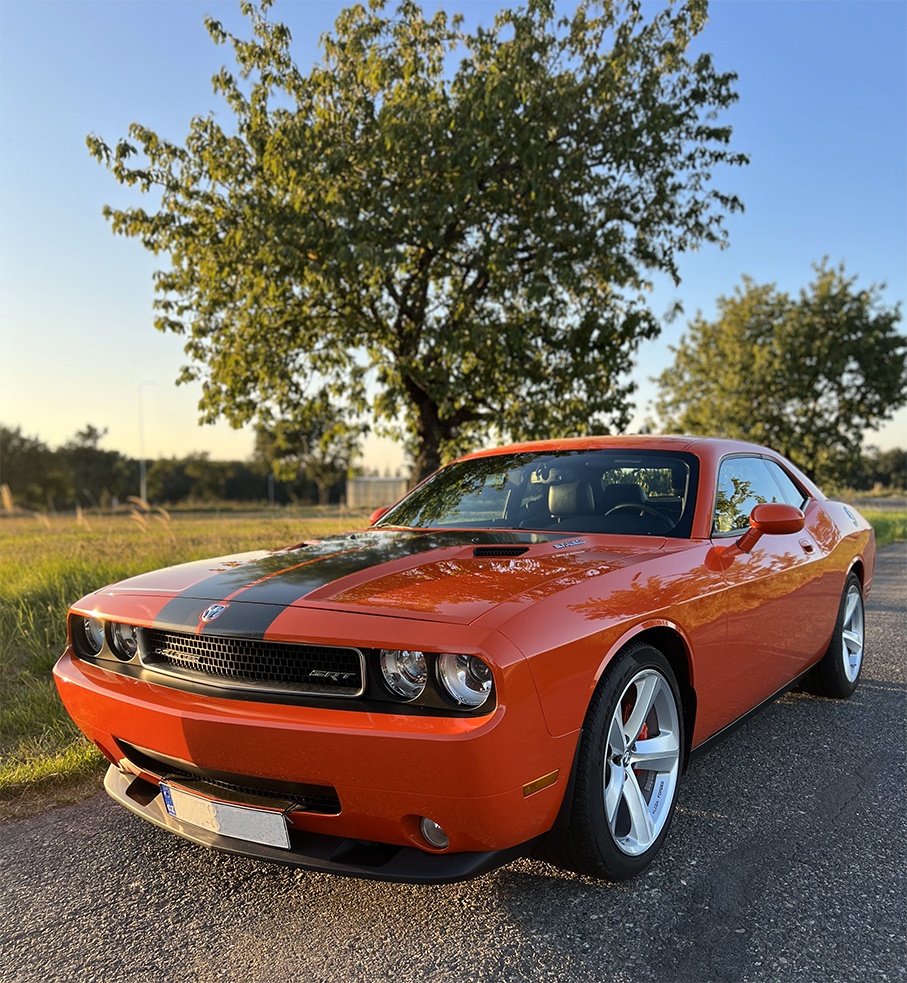 Dodge Challenger SRT8 FIRST EDITION