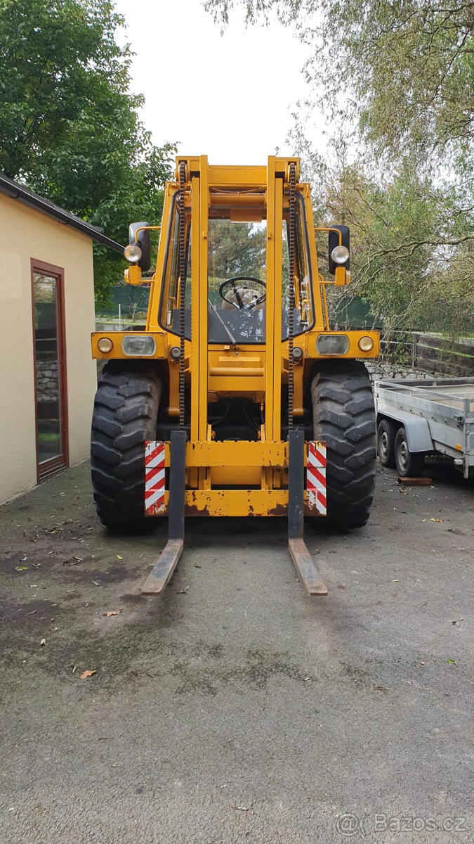 Vysokozdvižný vozík – traktor Zetor ZTS ND9-031