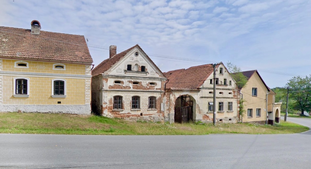 Místo na svatby? Prodej usedlosti na Plzeňsku