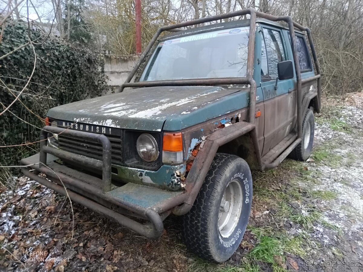 Mitsubishi Pajero 2,6 - benzín