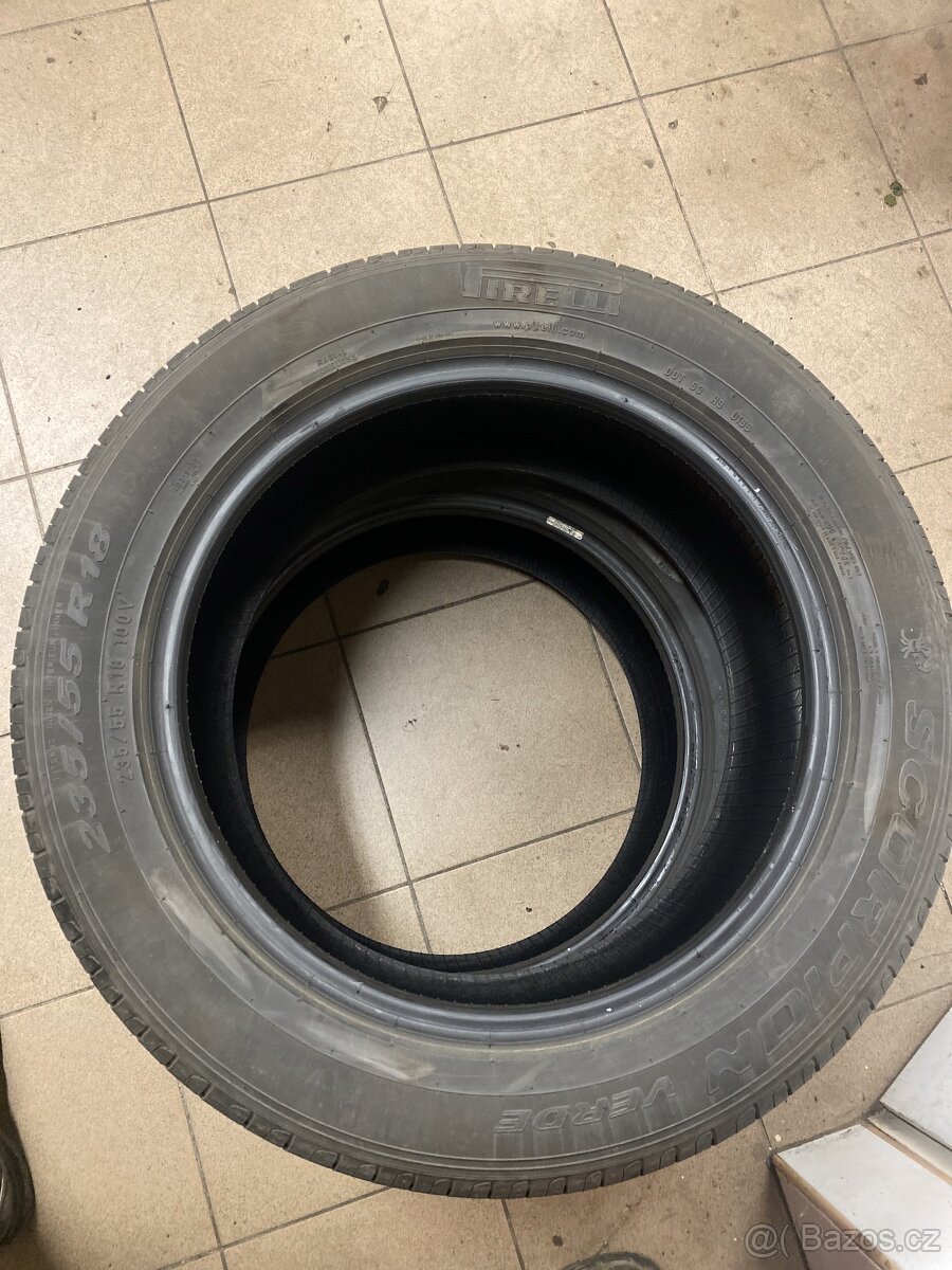 Prodam 2 ks Pirelli Scorpion 235/55R18