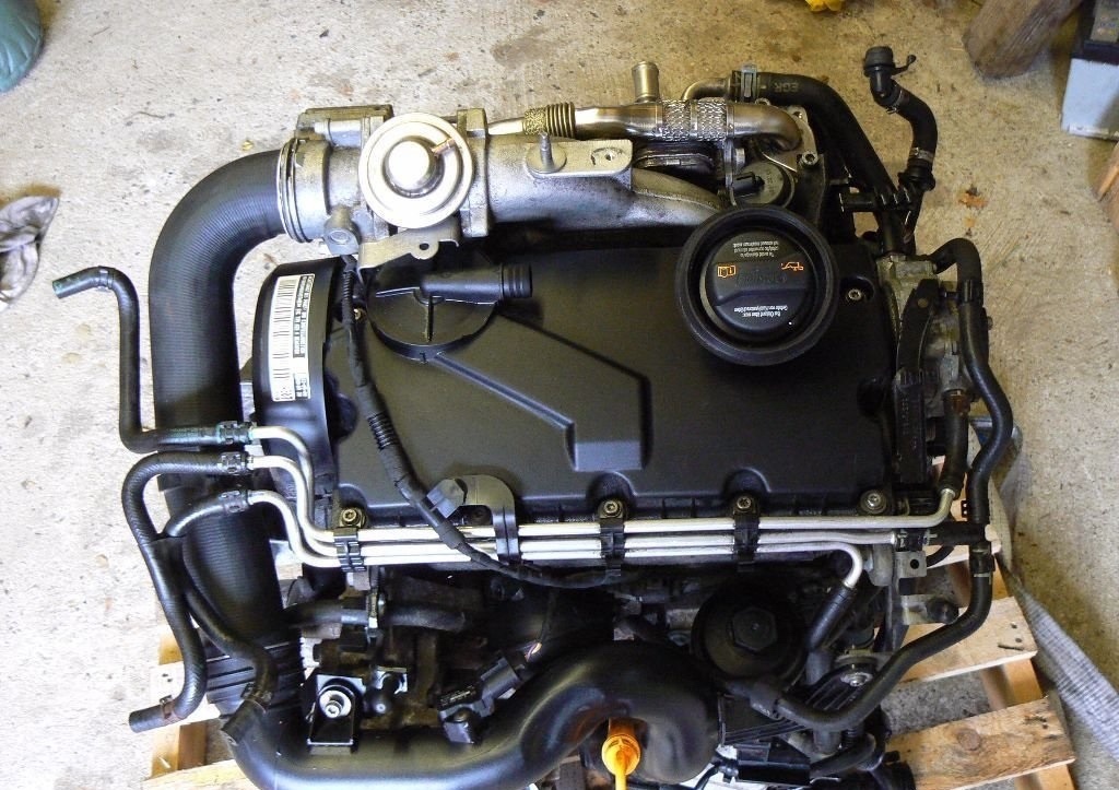 MOTOR BRU - 1,9 TDI 77kw A1 STAV, ZÁRUKA.EXTRÉMNĚ MÁLO JETÝ