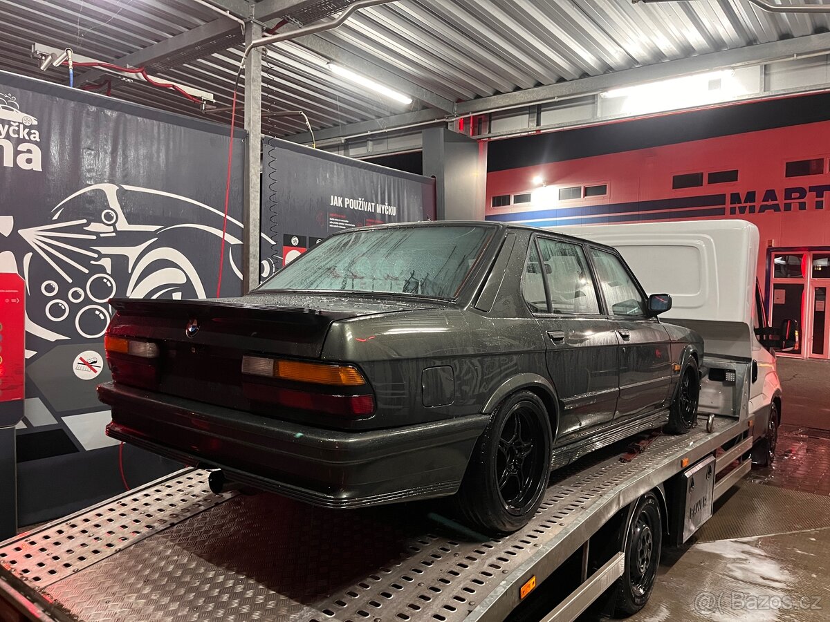 BMW E28 M535 / M5 - m technik kit