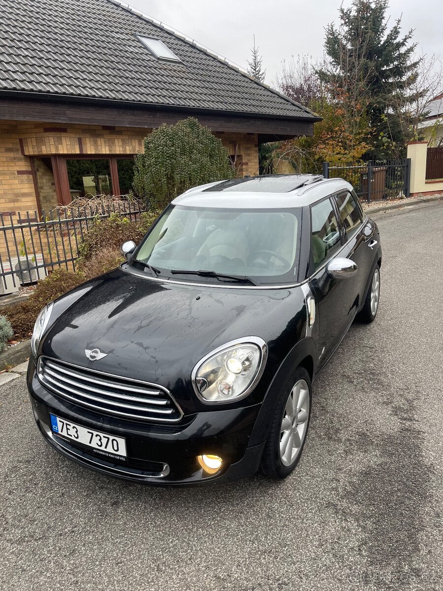 Mini Cooper R60 Countryman. Xenony po rozvodech