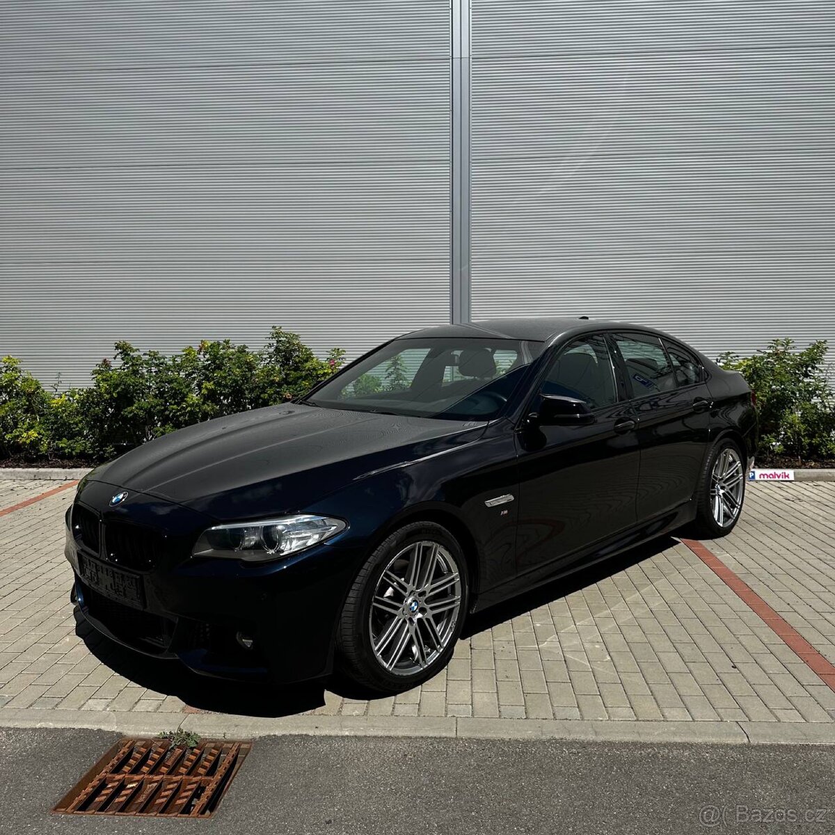 BMW F10 520d XD // 2 máj. 143 tis km