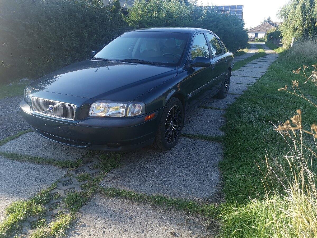 VOLVO S80 2,4