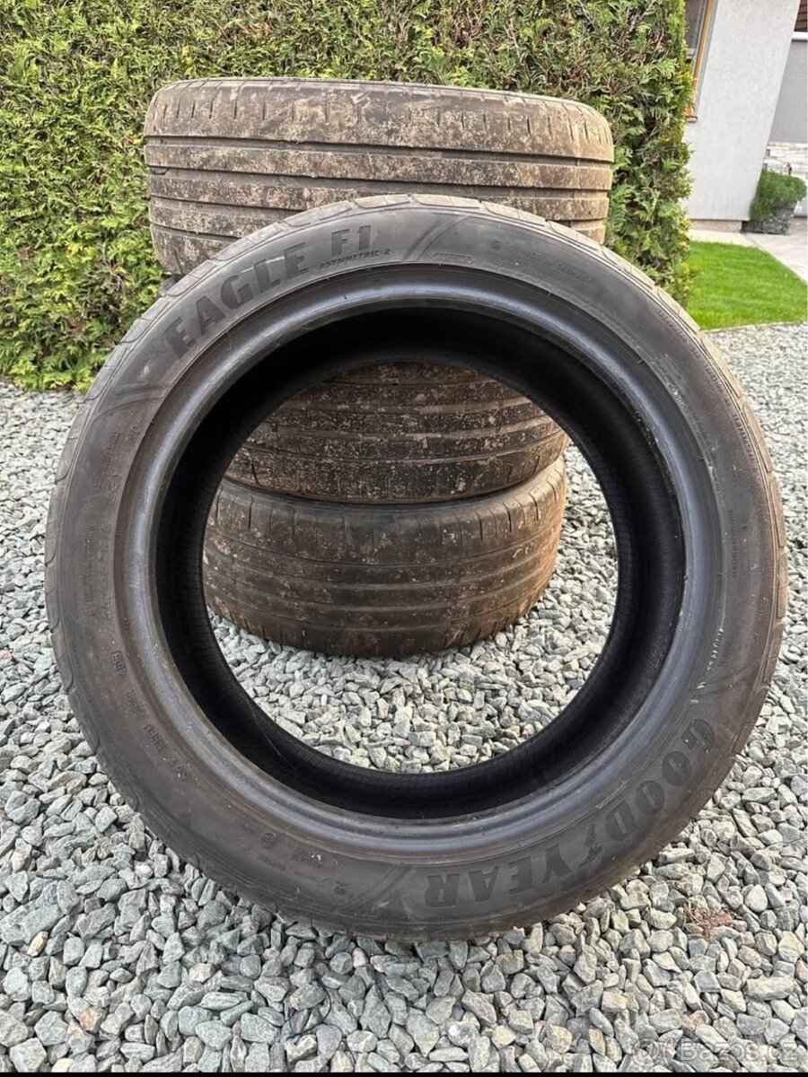 Letní pneu 235/45 R18