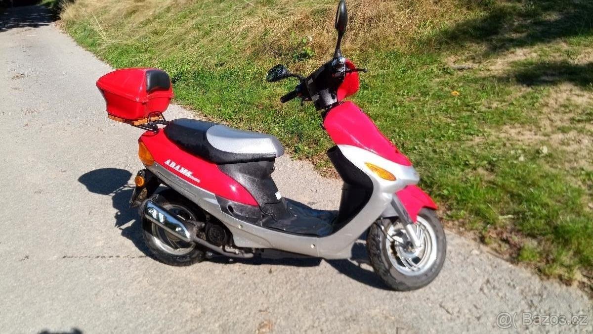 Prodám skútr Adams 50ccm tuningovany na výkon 70ccm