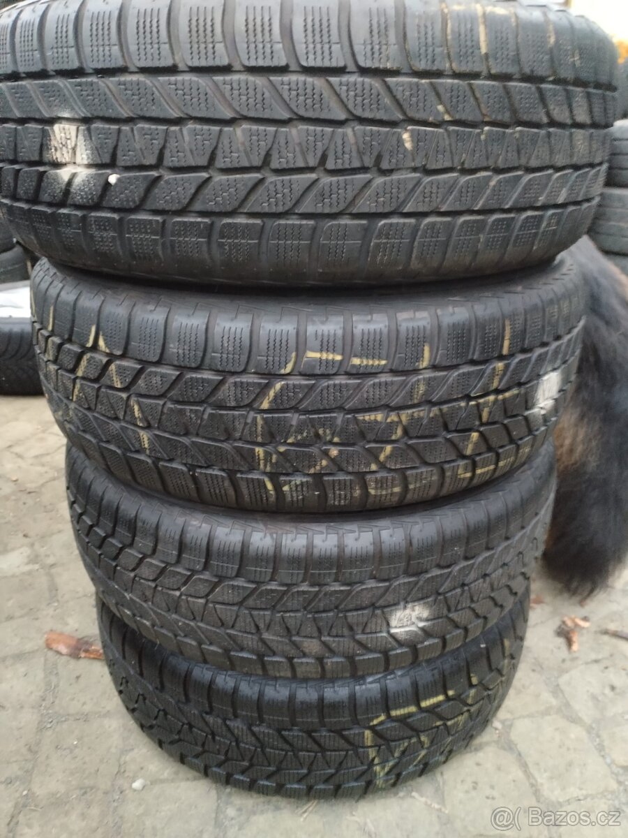 195/60/16 zimni pneu BRIDGESTONE a HANKOOK 195/60 R16