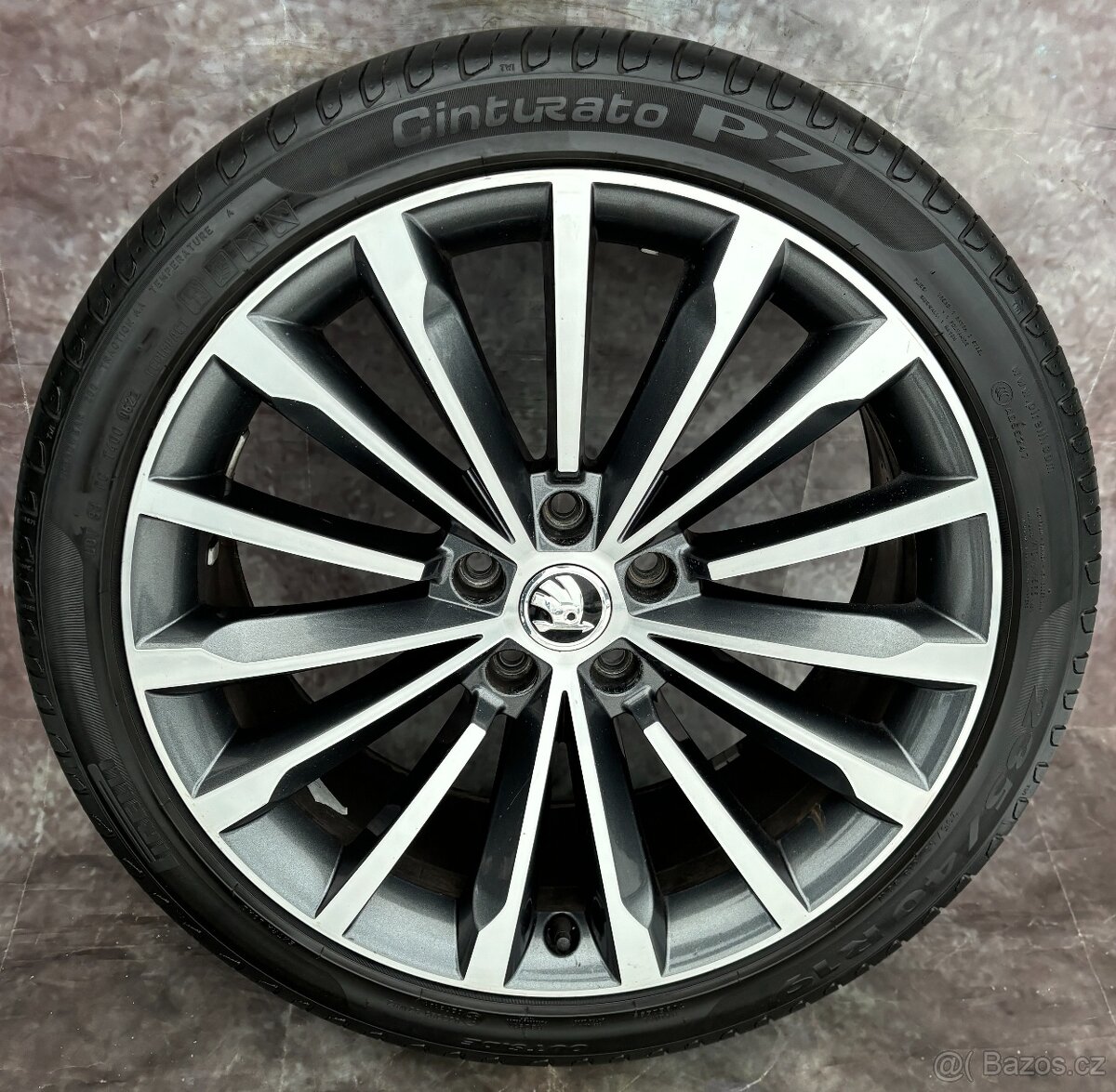 Originální Alu kola 5x112 Škoda Superb 3,III 235/40/19 DOT22