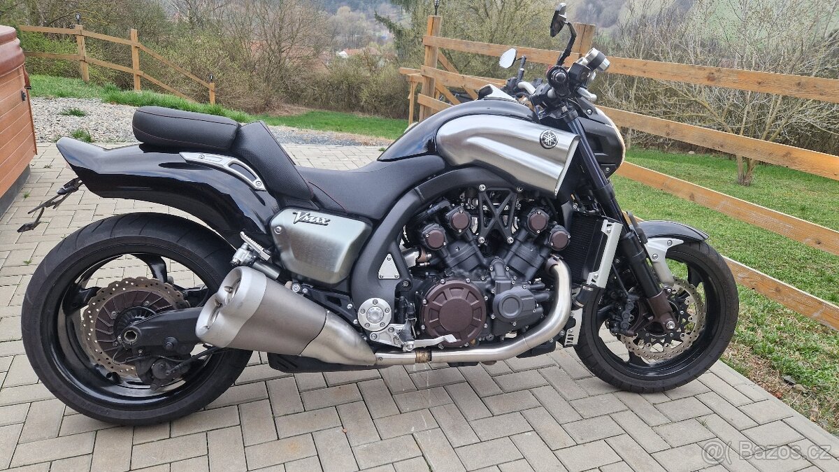 Yamaha VMAX 1700  1.majitel