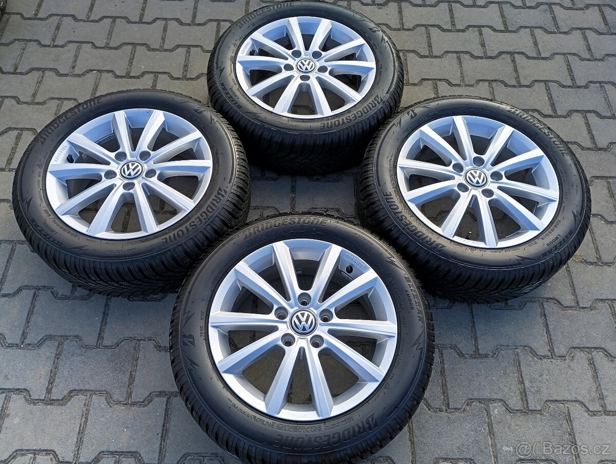 Zánovní originál sada alu disků VW Golf VII 5x112 R16 Merano