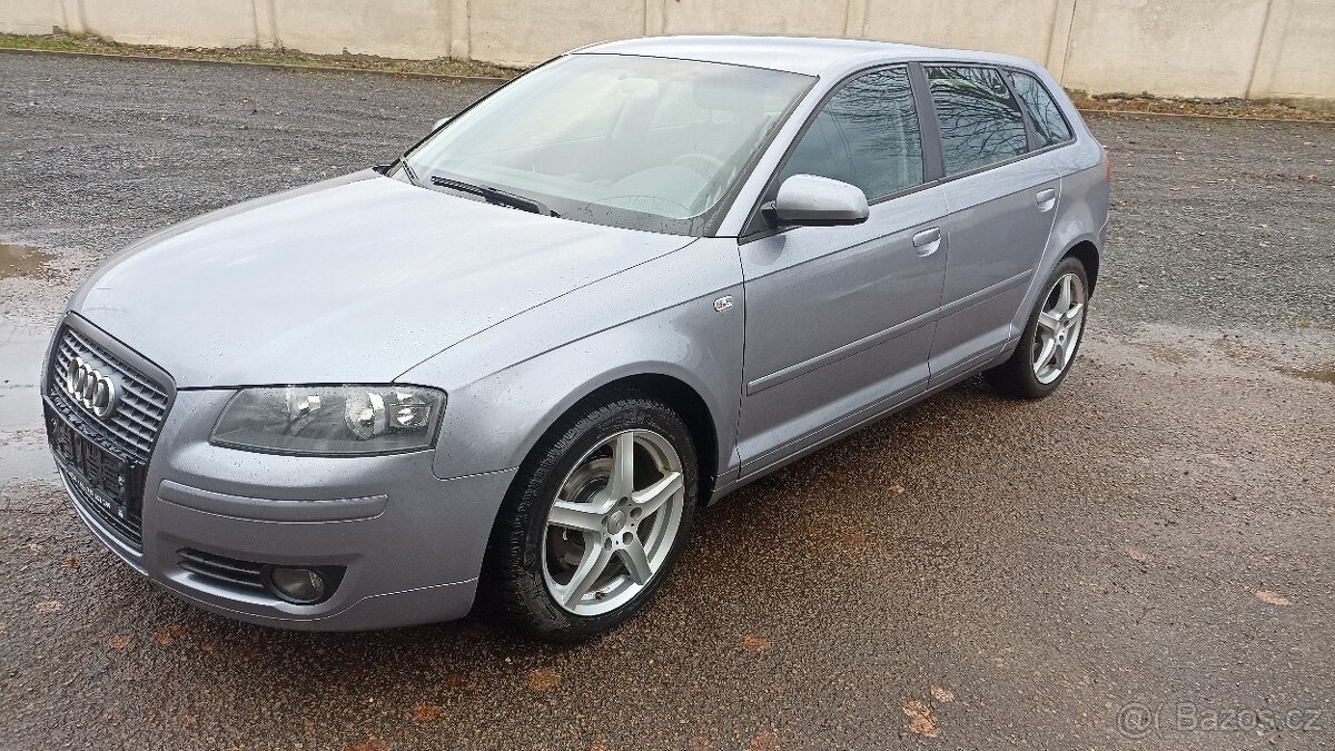 Audi A3 sportback 1,6 85kw benzin ,webasto