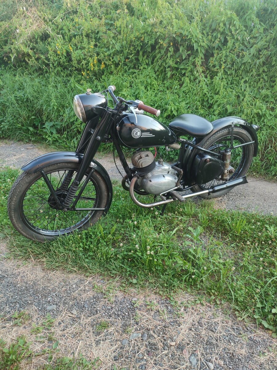 ČZ 150c - veterán Strakonice