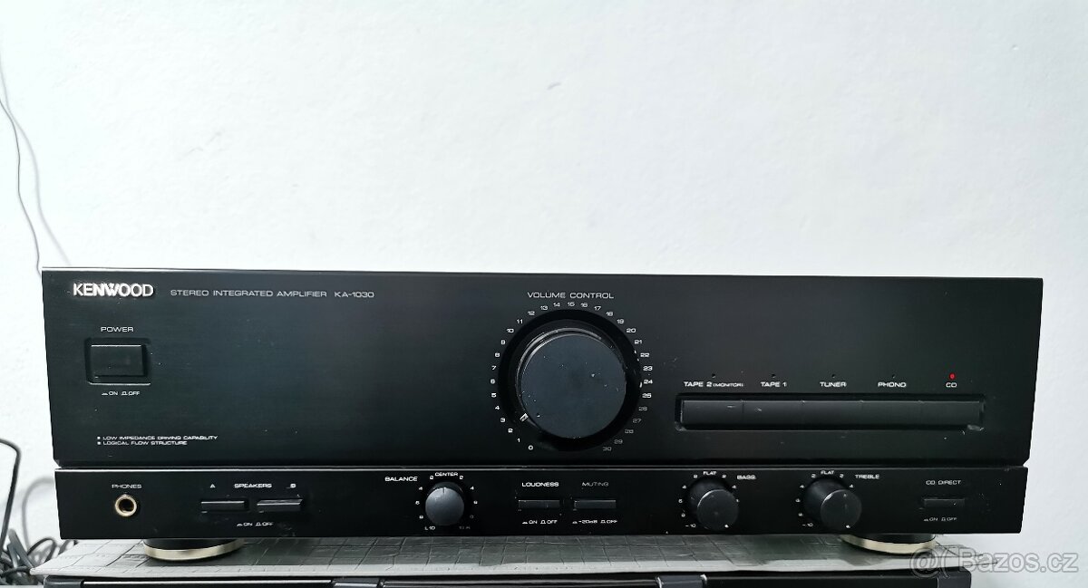 Kenwood KA1030 ( 2 x 65W)