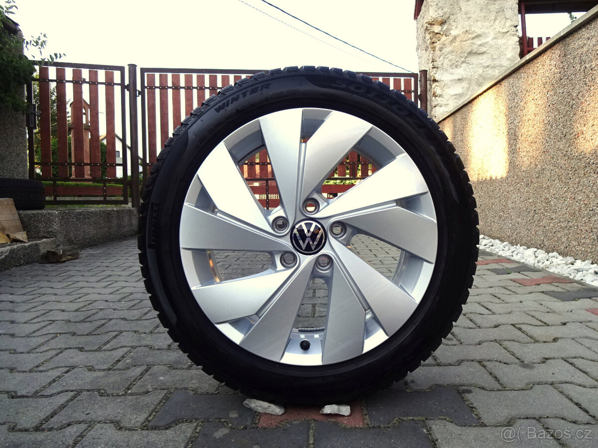 ZÁNOVNÍ ZIMNÍ ORIGINÁL VW ŠKODA 17" Pirelli 205/50R17