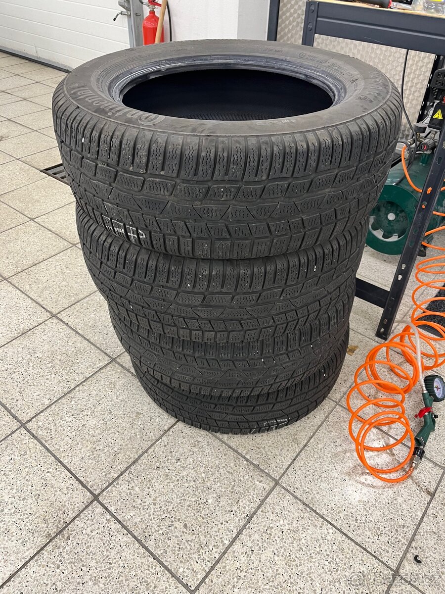 Zimní pneu 215/60 r16