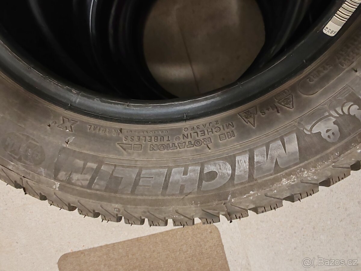 Prodám zimní pneu Michelin 165/70R14