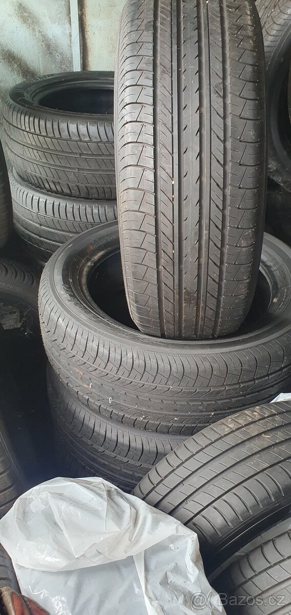 225/55 R18 98H