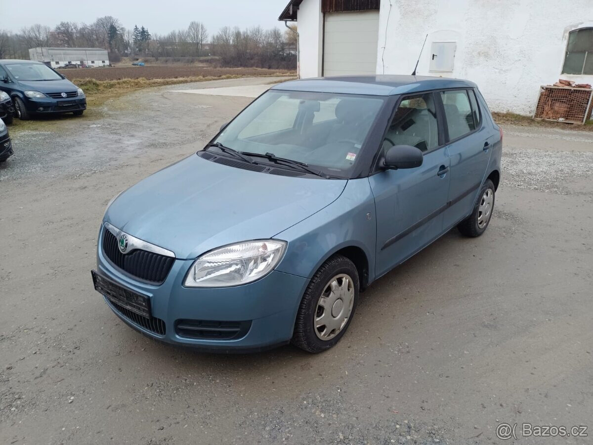 Škoda Fabia 1.4 16V 63Kw RV.2009 TAŽNÉ - NOVÁ STK